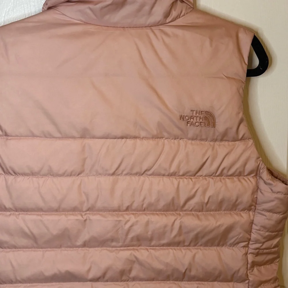 NWOT The North Face Aconcagua Down Vest Women’s Size Large - Picture 8 of 8